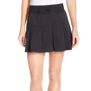 The North Face Women’s Aphrodite Pleated Skort